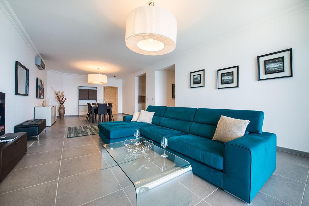Seafront Luxury Apartment With Pool Sliema Exterior photo