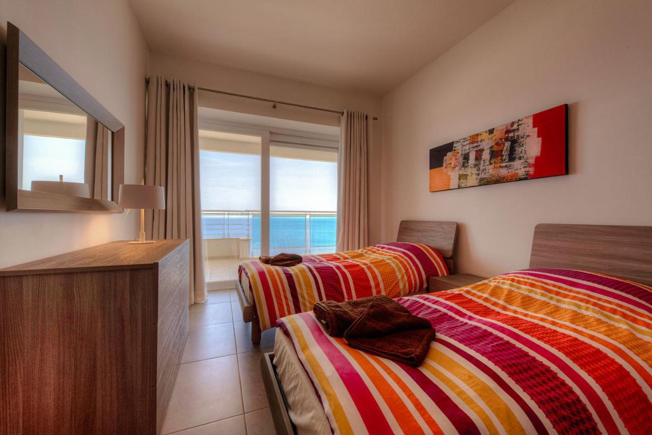 Seafront Luxury Apartment With Pool Sliema Exterior photo