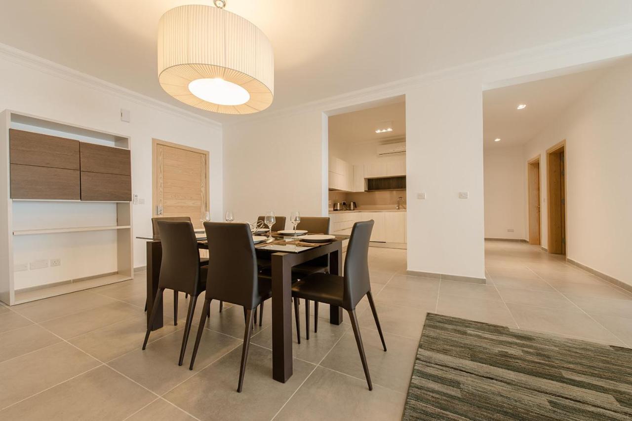 Seafront Luxury Apartment With Pool Sliema Exterior photo