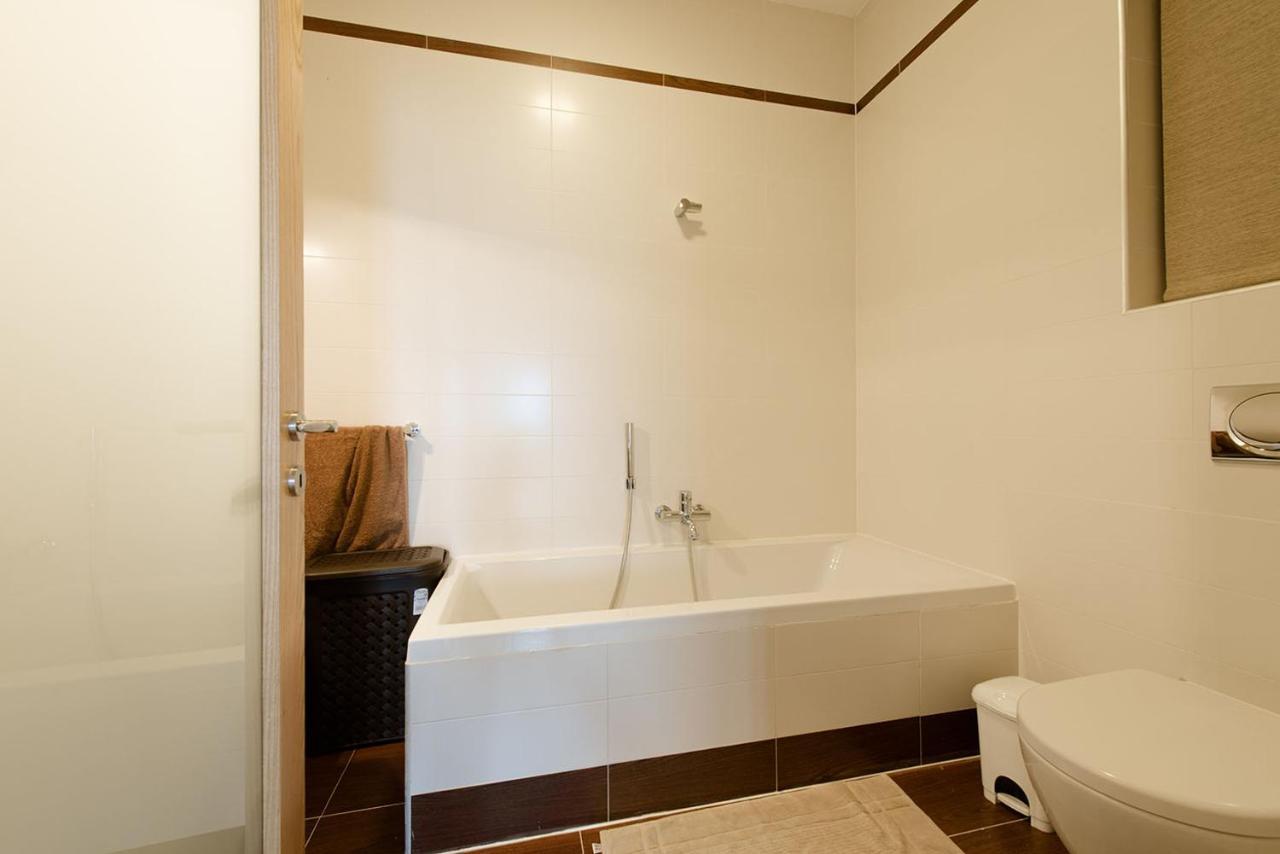 Seafront Luxury Apartment With Pool Sliema Exterior photo